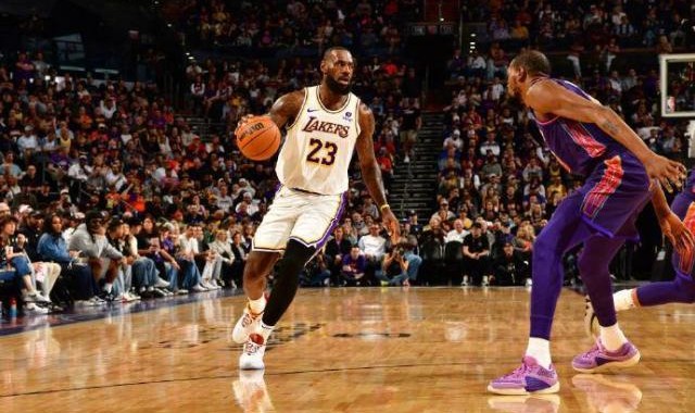 回应！詹姆斯：湖人罚球多是因为我们很少投三分