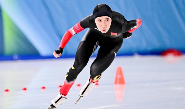 在线娱乐平台-走出北京冬奥会的迷茫，韩梅在米兰冰面找到更好的自己